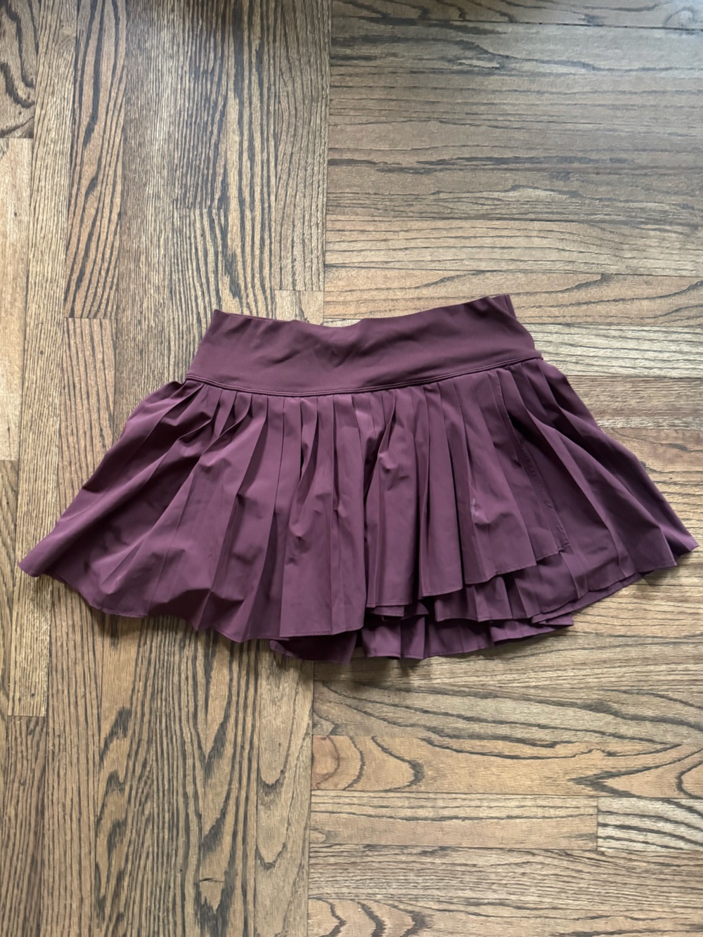 Arie Offline Pleated Mini Skirt in Deep Plum